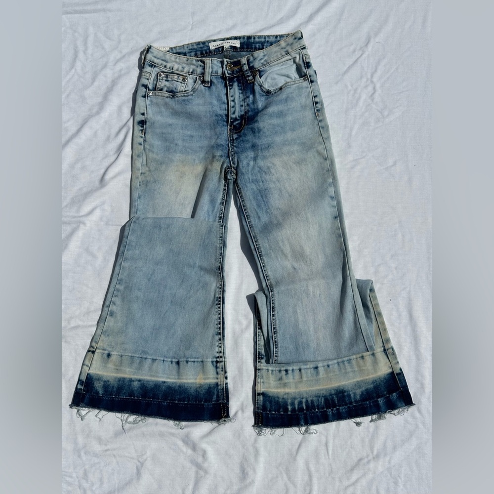 NWOT almost famous bell-bottom jeans 👖